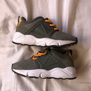 Cat & Jack baby shoes